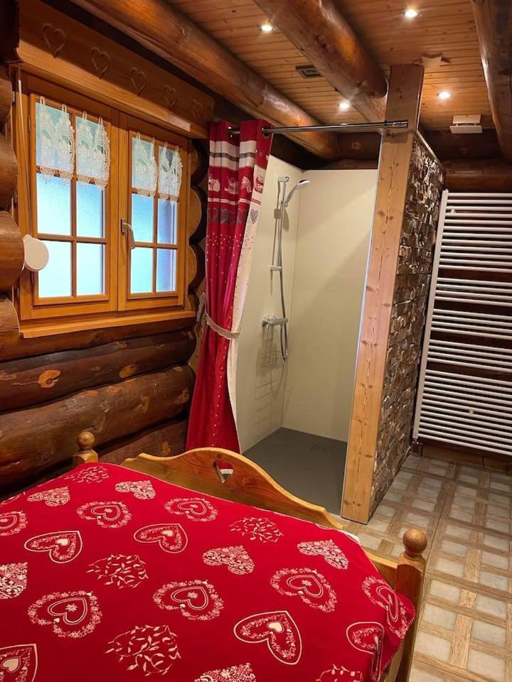 Chalet Spa Le Royal Nathalie Mn La Rouge 拉布雷斯 外观 照片