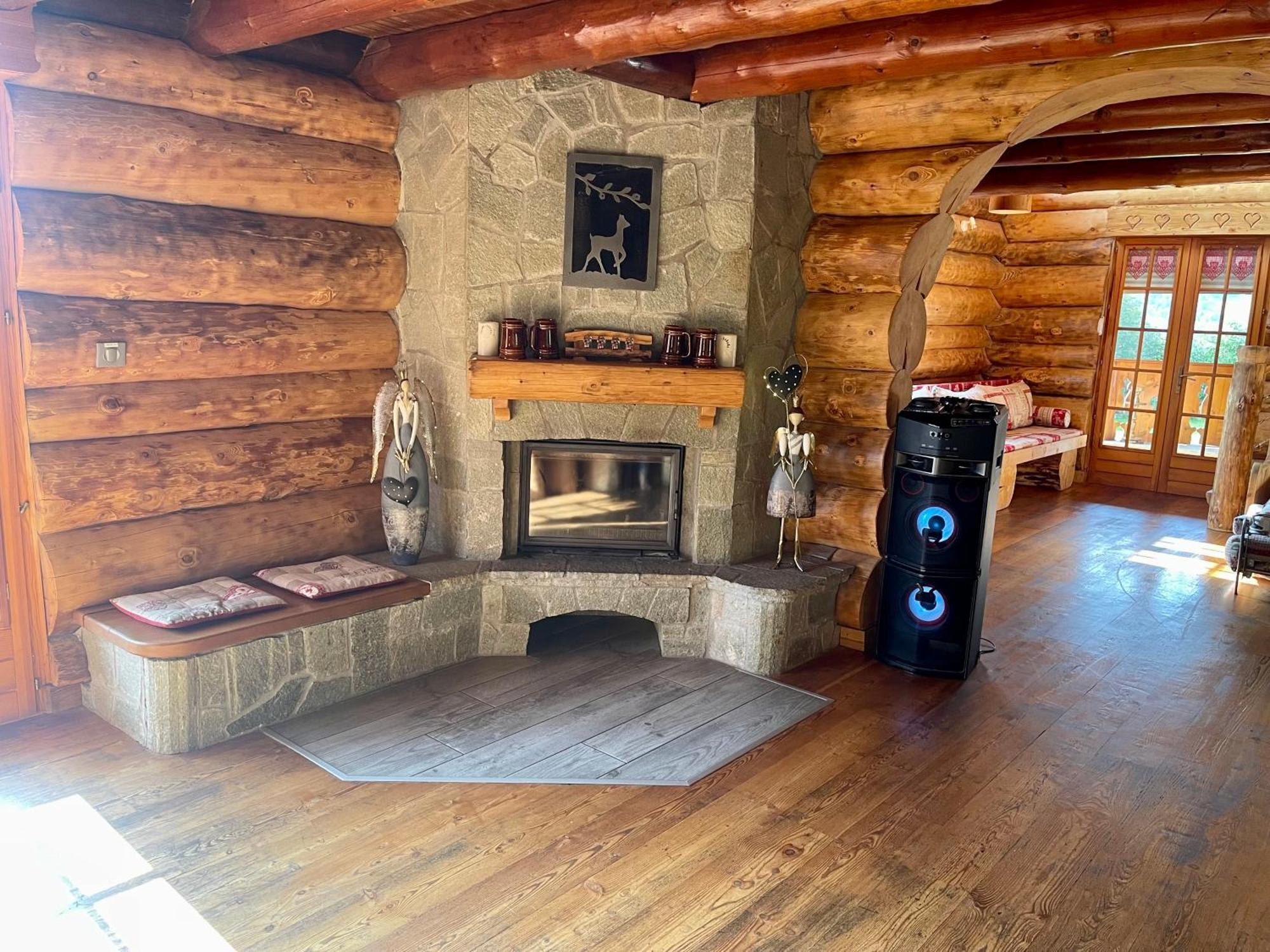 Chalet Spa Le Royal Nathalie Mn La Rouge 拉布雷斯 外观 照片